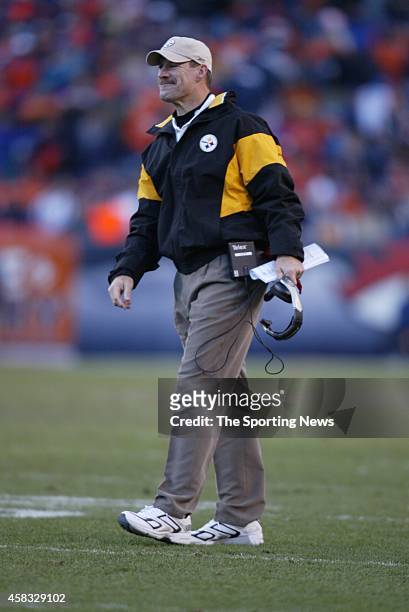 Head Coach Bill Cowher of the Pittsburgh Steelers looks on during the AFC Championship game against the Denver Broncos on January 22, 2006 at Invesco...