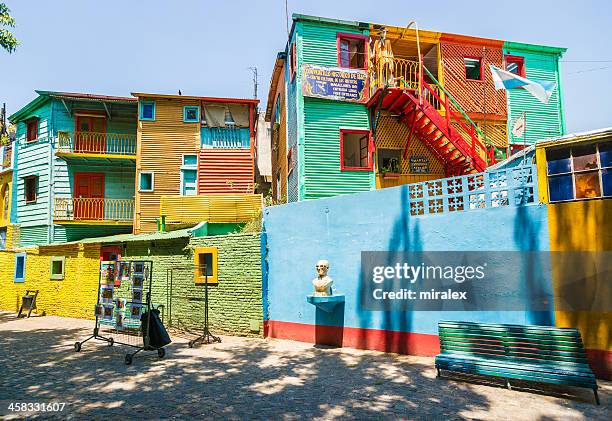 el caminito in la boca, buenos aires, argentinien - caminito stock-fotos und bilder