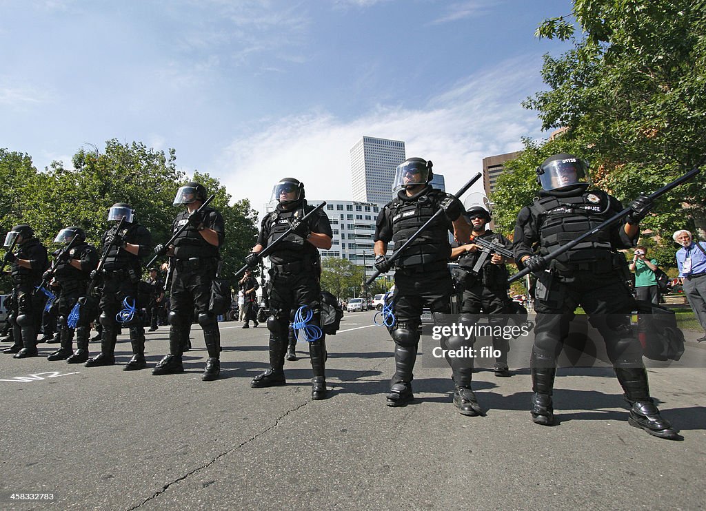 Basic Riot Police Riot Police High-Res Stock Photo - Getty Images