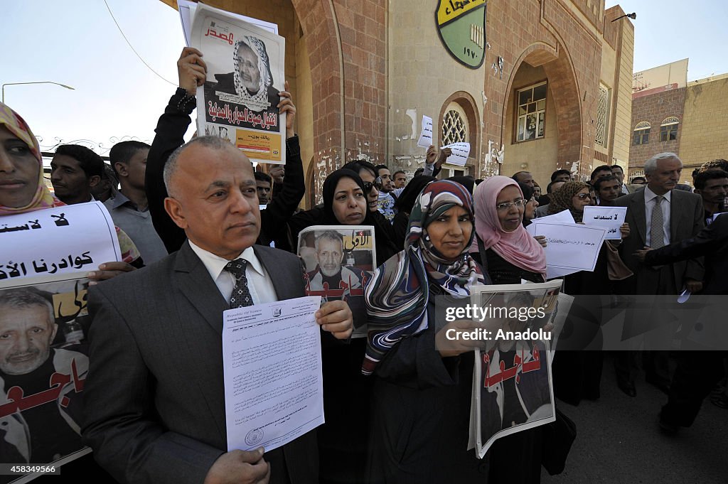 Yemenis protest against assassination of an opposition leader