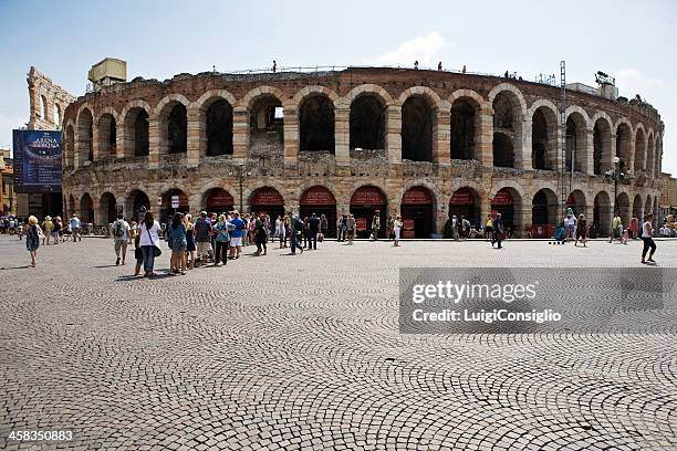 arena von verona - arena stock-fotos und bilder