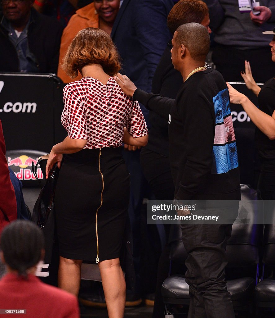 Celebrities Attend The Oklahoma City Thunder Vs Brooklyn Nets Game - November 3, 2014