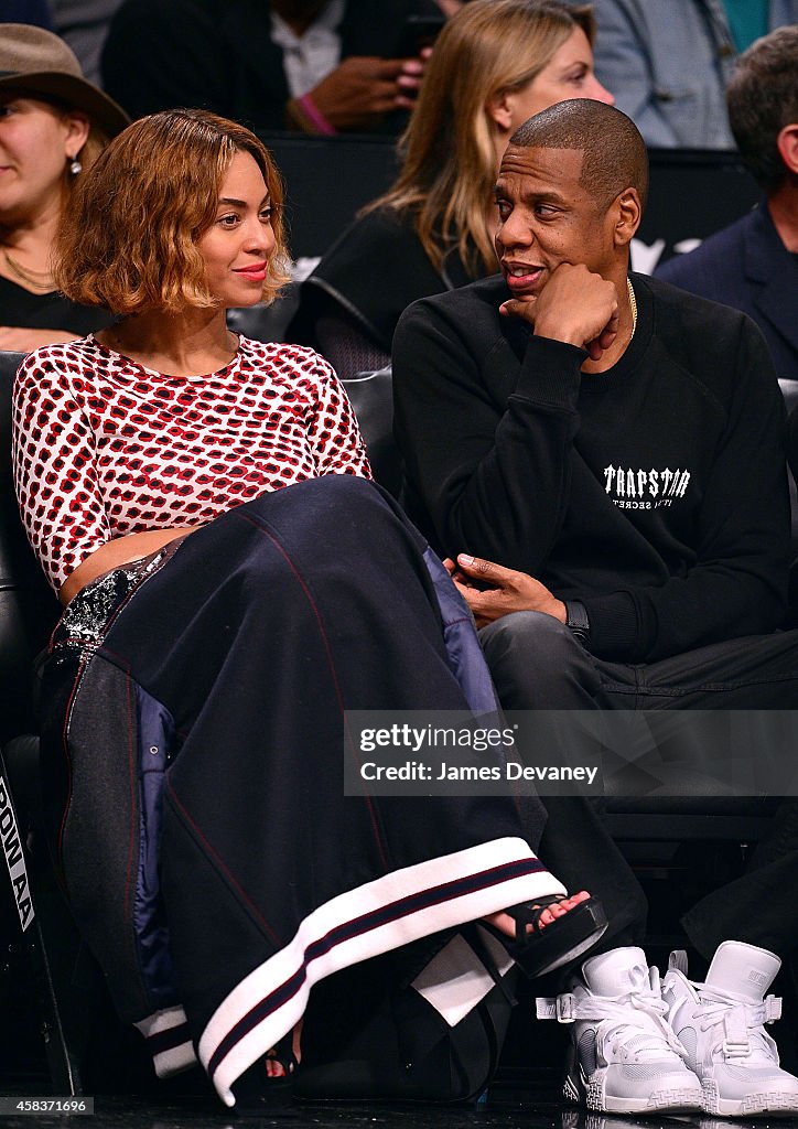 Celebrities Attend The Oklahoma City Thunder Vs Brooklyn Nets Game - November 3, 2014