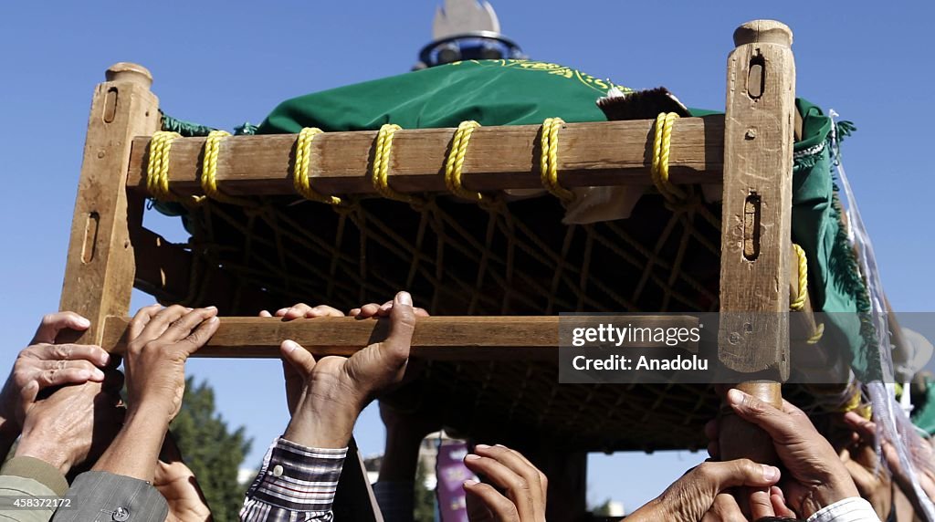 Assassinated Houthi-allied politician al-Mutawakil's funeral