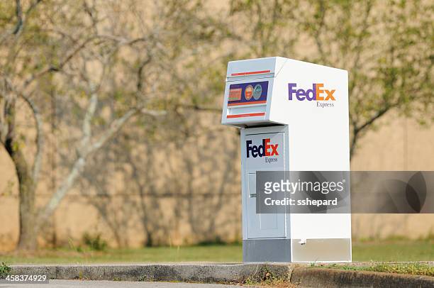 fedex express drop box with copy space - federal express stock pictures, royalty-free photos & images