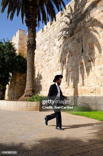 jewish man - jerusalem - shadows of ultra orthodox jews stock pictures, royalty-free photos & images