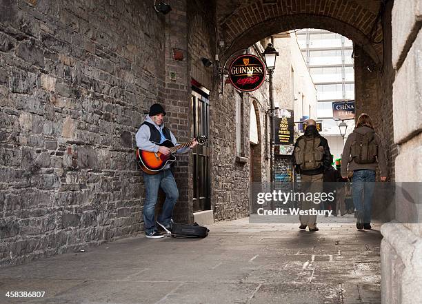 busking in dublin - busker stock pictures, royalty-free photos & images