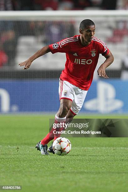 Benfica's forward Derley during the UEFA Champions League match between SL Benfica and AS Monaco at the Estadio da Luz on November 4, 2014 in Lisbon,...