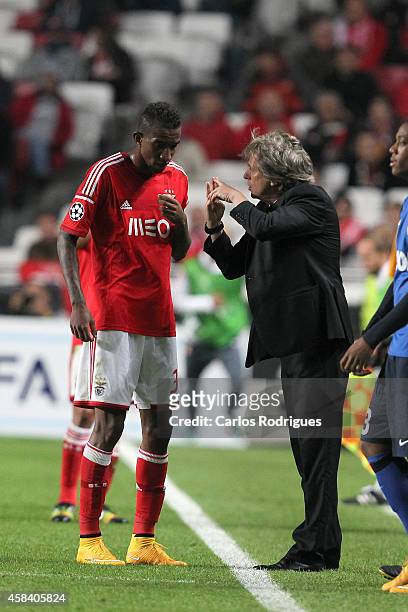 Benfica's coach Jorge Jesus and Benfica's midfielder Anderson Talisca during the UEFA Champions League match between SL Benfica and AS Monaco at the...