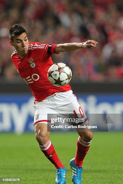 Benfica's midfielder Nicolas Gaitan during the UEFA Champions League match between SL Benfica and AS Monaco at the Estadio da Luz on November 4, 2014...