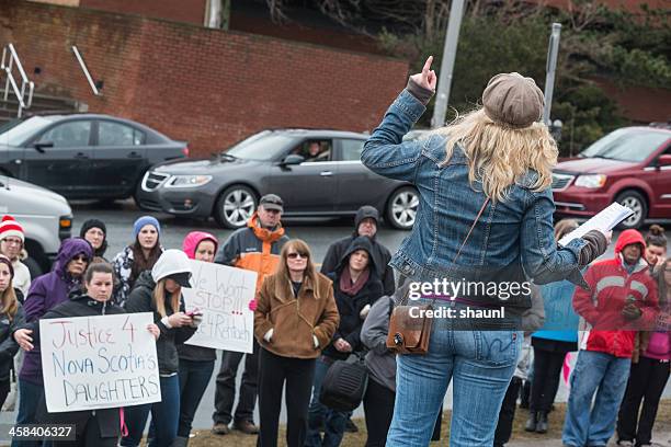 voicing her concerns - rehtaeh parsons stockfoto's en -beelden