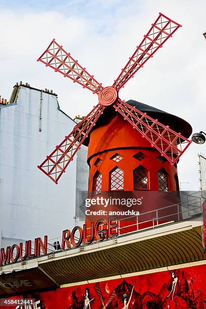 moulin rouge, paris - moulin rouge imagens e fotografias de stock