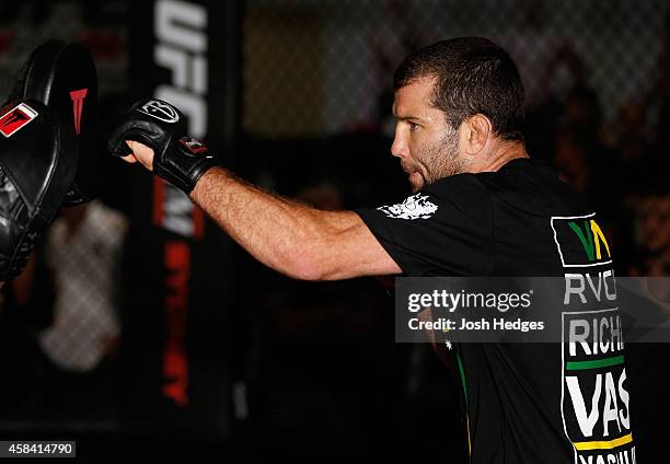 214 Ufc Gym Sydney Stock Photos, High-Res Pictures, and Images - Getty ...