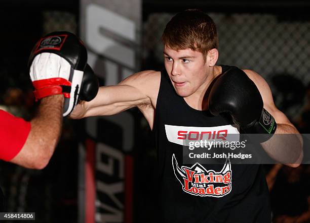 214 Ufc Gym Sydney Stock Photos, High-Res Pictures, and Images - Getty ...