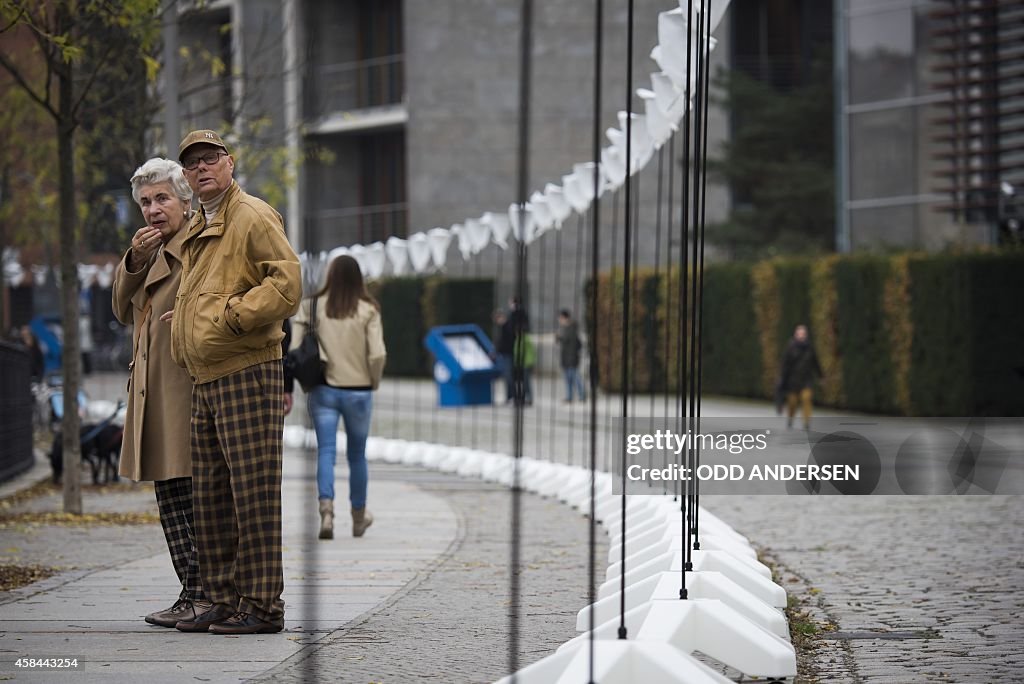 GERMANY-HISTORY-WALL-25YEARS