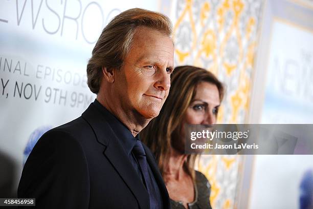 Actor Jeff Daniels and wife Kathleen Rosemary Treado attend the premiere of "The Newsroom" at DGA Theater on November 4, 2014 in Los Angeles,...