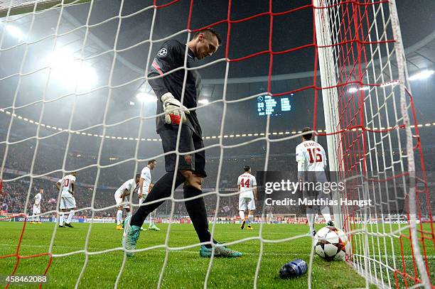 Lukasz Skorupski of AS Roma looks dejected as Franck Ribery of Bayern Muenchen scores their first goal during the UEFA Champions League Group E match...