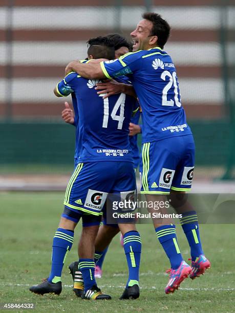 Yoshimar Yotun of Sporting Cristal celebrates the first goal of his team against San Martin during a match between San Martin and Sporting Cristal as...