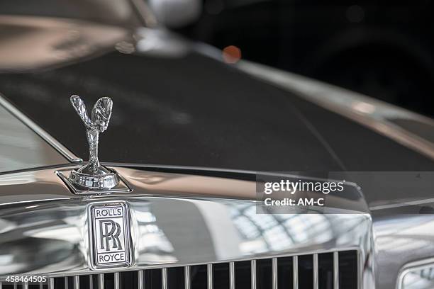 rolls royce kapuze - rolls royce stock-fotos und bilder