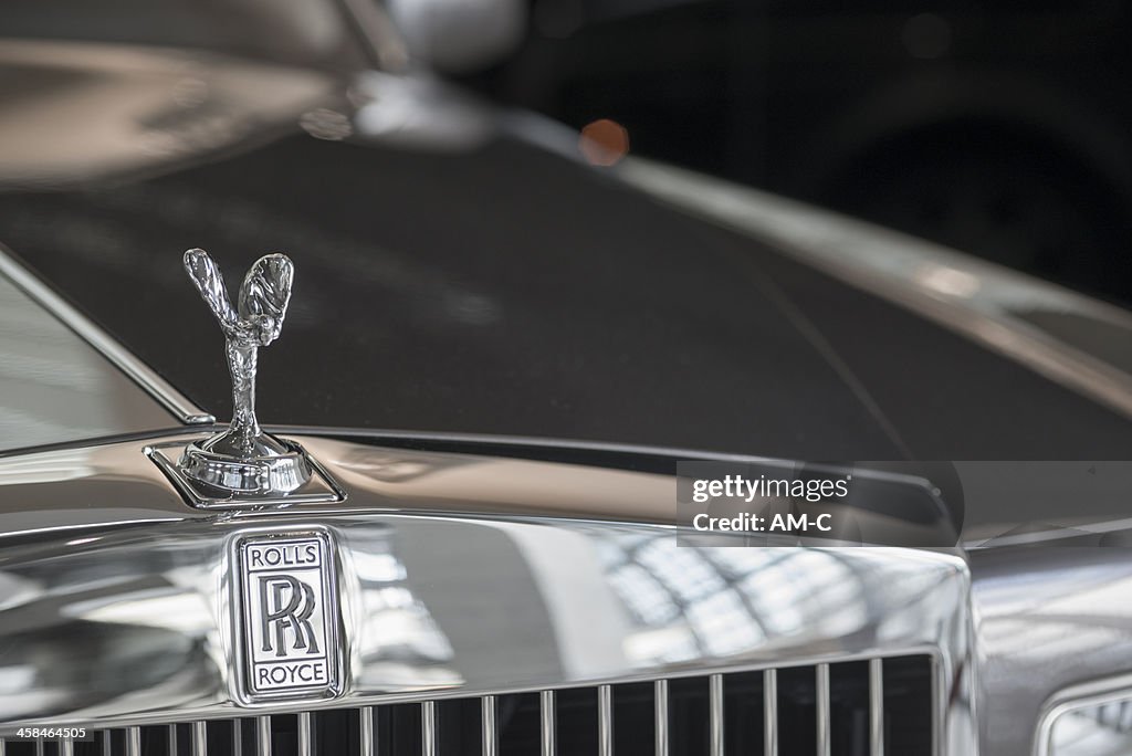Rolls Royce Hood