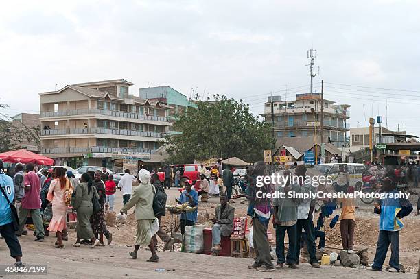 street scene in nairobi, kenya - kenya street stock pictures, royalty-free photos & images