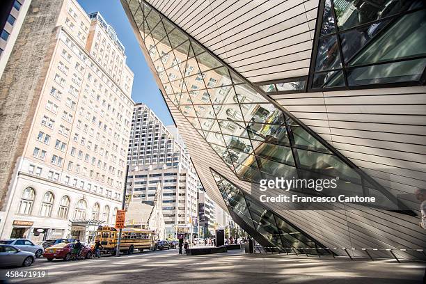 royal ontario museum (facade), toronto canada - rom stock pictures, royalty-free photos & images