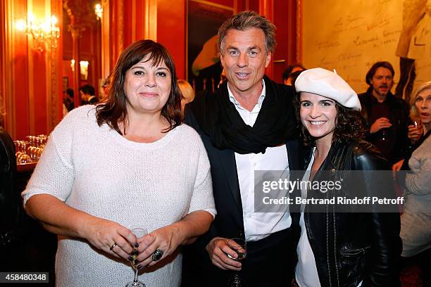 Actress of the piece Michele Bernier, humorist Bruno Gaccio and his wife attend the 'Je prefere qu'on reste amis' : Theater Play at Theatre Antoine...