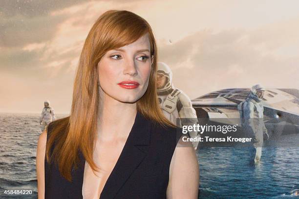 Actress Jessica Chastain attends the "Interstellar" premiere at the National Air and Space Museum on November 5, 2014 in Washington, DC.