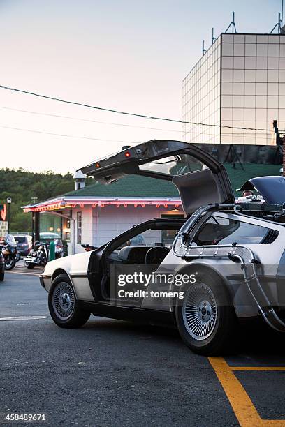 back to the future inspired delorean - delorean stock pictures, royalty-free photos & images