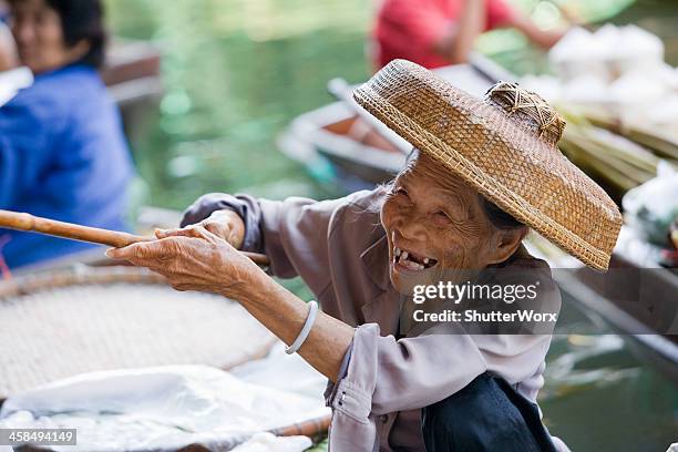 floating market - thailand - bangkok floating market stock pictures, royalty-free photos & images