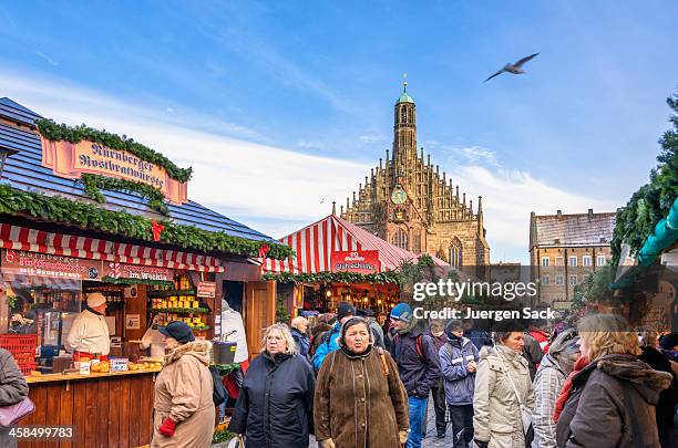 nuremberg christmas market (nürnberg christkindlesmarkt) - nuremberg stock pictures, royalty-free photos & images