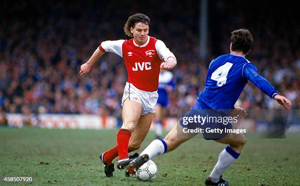 Arsenal player Charlie Nicholas in action during a Canon League division one match between Arsenal and Everton at Highbury stadium, in april 1986, in...