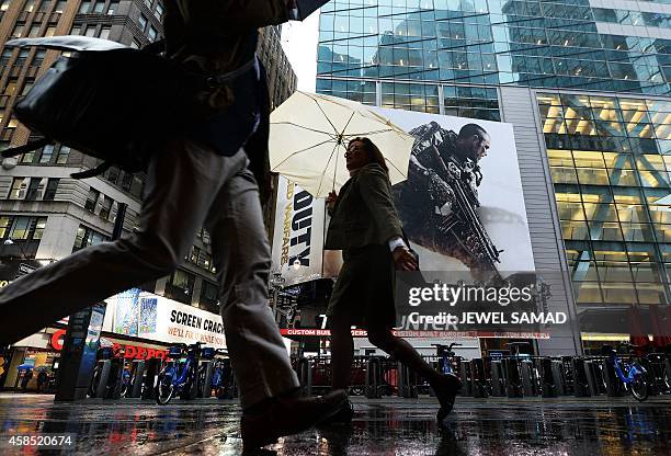 Cod Advertisement Call Of Duty Video Game Series Photos and Premium High Res Pictures ...