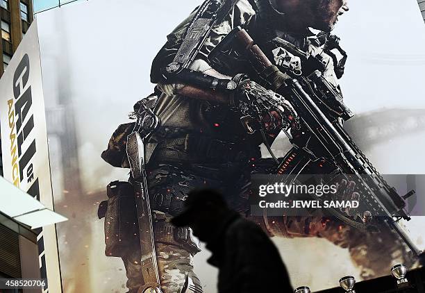 Cod Advertisement 15 Call Of Duty Video Game Series Stock Photos, High-Res Pictures, and ...