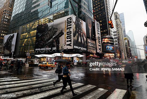 Cod Advertisement 15 Call Of Duty Video Game Series Photos & High Res Pictures - Getty Images