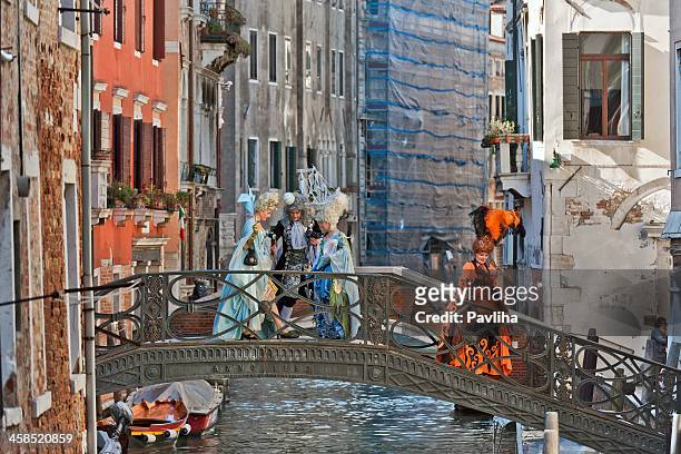 lord and ladies on bridge 2013 carnival venice italy - venice carnival stock pictures, royalty-free photos & images