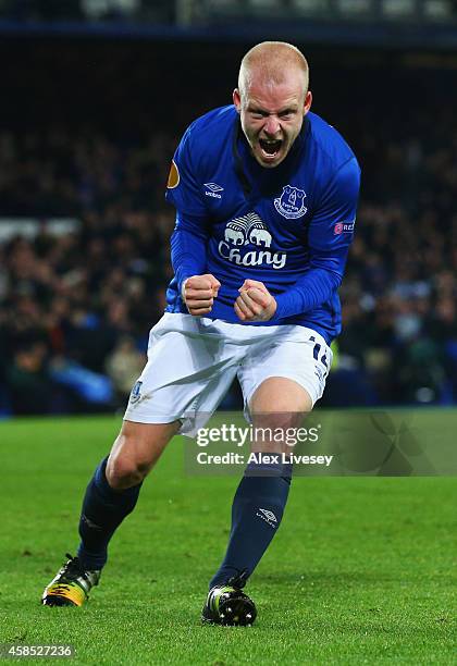 Steven Naismith of Everton celebrates as he scores their third goal during the UEFA Europa League Group H match between Everton FC and LOSC Lille at...