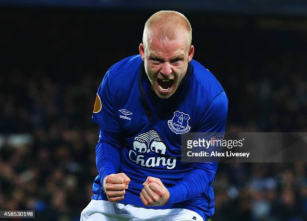 Steven Naismith of Everton celebrates as he scores their third goal during the UEFA Europa League Group H match between Everton FC and LOSC Lille at...