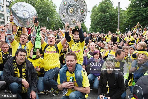 soccer fans celebrating - dortmund stad bildbanksfoton och bilder
