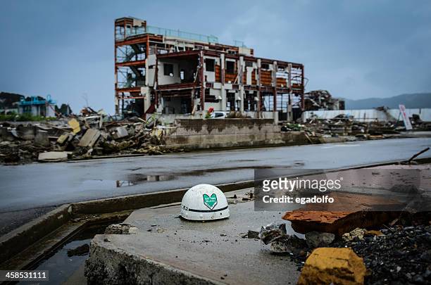 ishinomaki city 6 month after tidal wave - 2011 tohoku earthquake and tsunami stock pictures, royalty-free photos & images