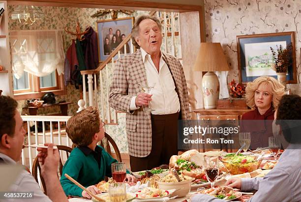 Goldberg Thanksgiving" - As a bet, Beverly challenges Erica to participate in Jazzercise after she thinks her mom's obsession is lame. When she wins,...