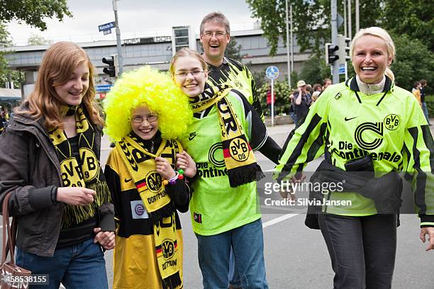 family of football fans - dortmund stad bildbanksfoton och bilder