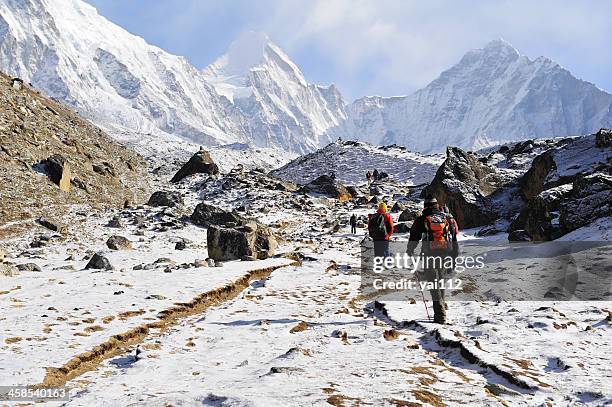 trekking in nepal - everest foto e immagini stock