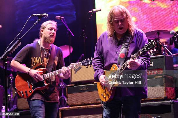 Derek Trucks and Warren Haynes of The Allman Brothers Band performs at their farewell show at The Beacon Theatre on October 28, 2014 in New York City.