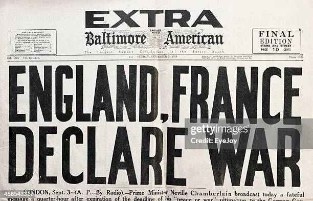 newspaper 1939 headlines declaring beginning of wwii - krantenkop stockfoto's en -beelden