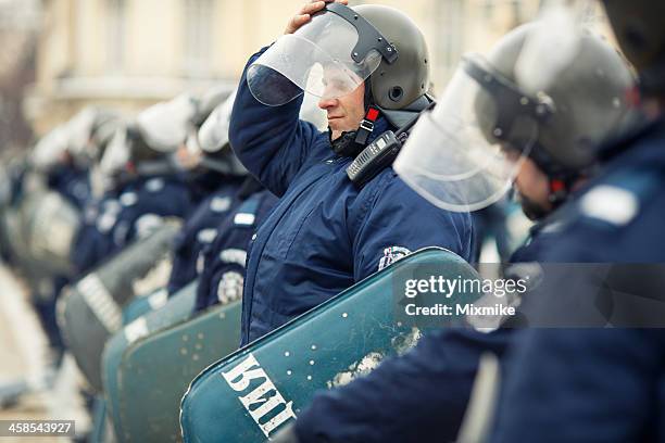 Tank Riot Officer Anti Riot Police Officer Photos and Premium High Res Pictures - Getty ...