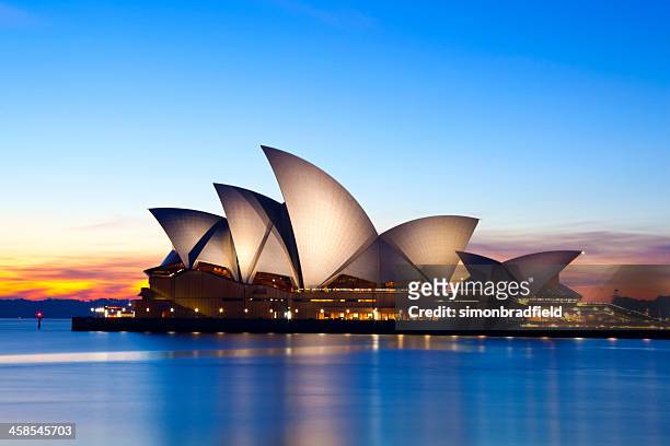 sydney opera house australia - operahuis stockfoto's en -beelden
