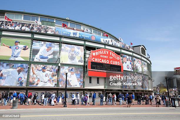 wrigley field stadium in chicago - chicago baseball stock pictures, royalty-free photos & images