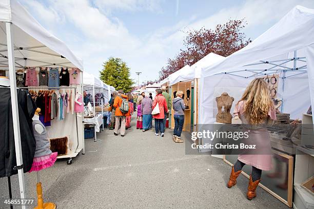 ganges-markt - insel salt spring island stock-fotos und bilder