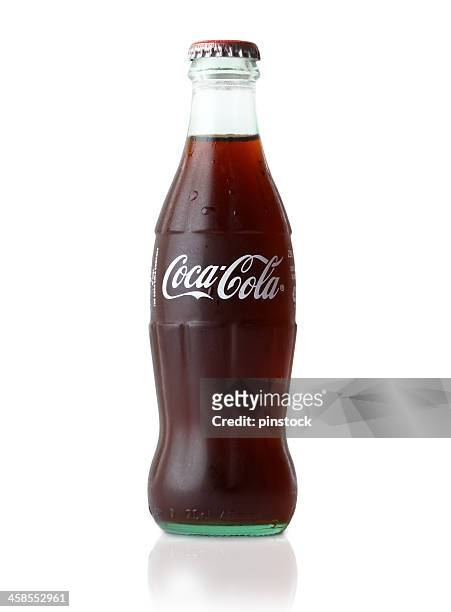 coca-cola - cola bottle photos et images de collection